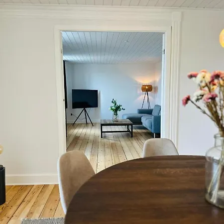 Og Rummelig I Vejle