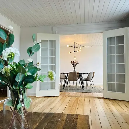 Og Rummelig I Apartamento *